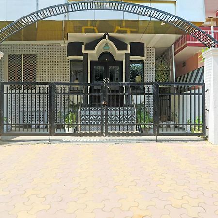 Super Townhouse Cantonment Varanasi Formerly Sarin Inn Eksteriør billede