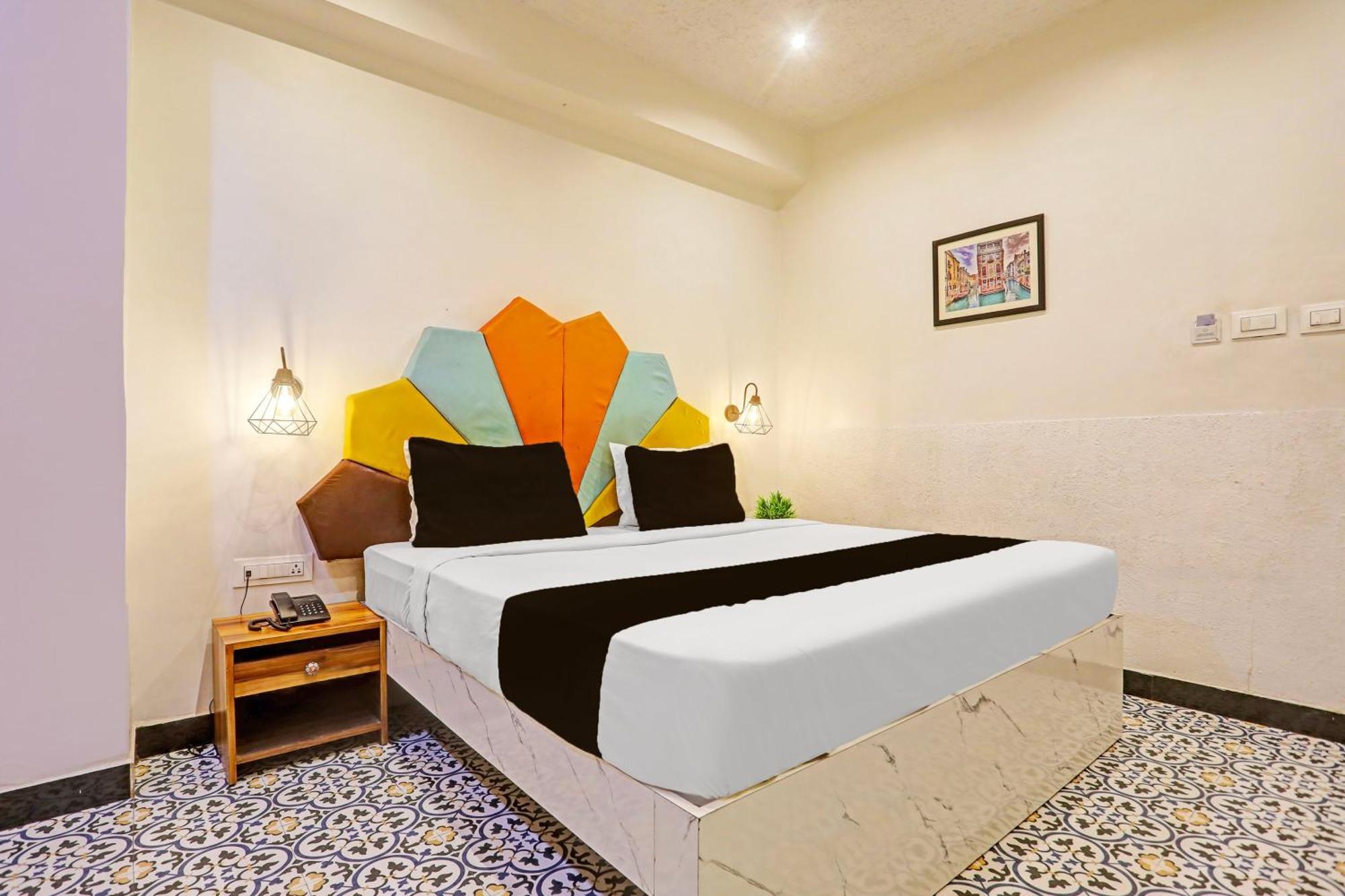 Super Townhouse Cantonment Varanasi Formerly Sarin Inn Eksteriør billede